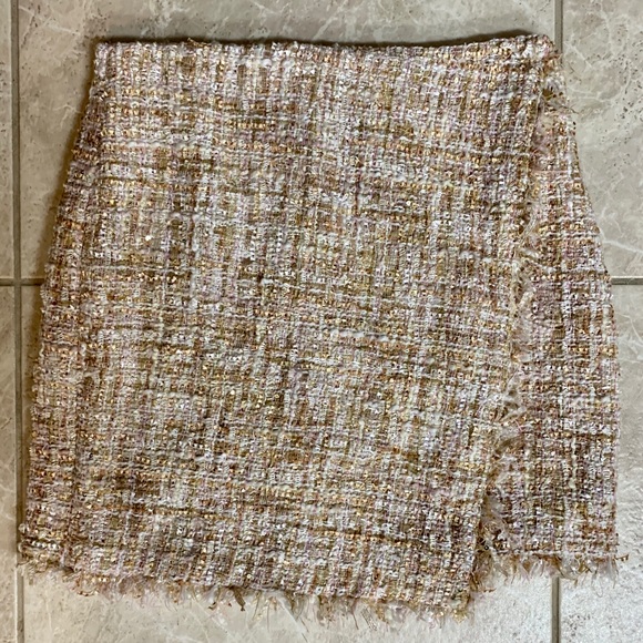 Forever 21 asymmetric tweed mini skirt - Picture 2 of 4